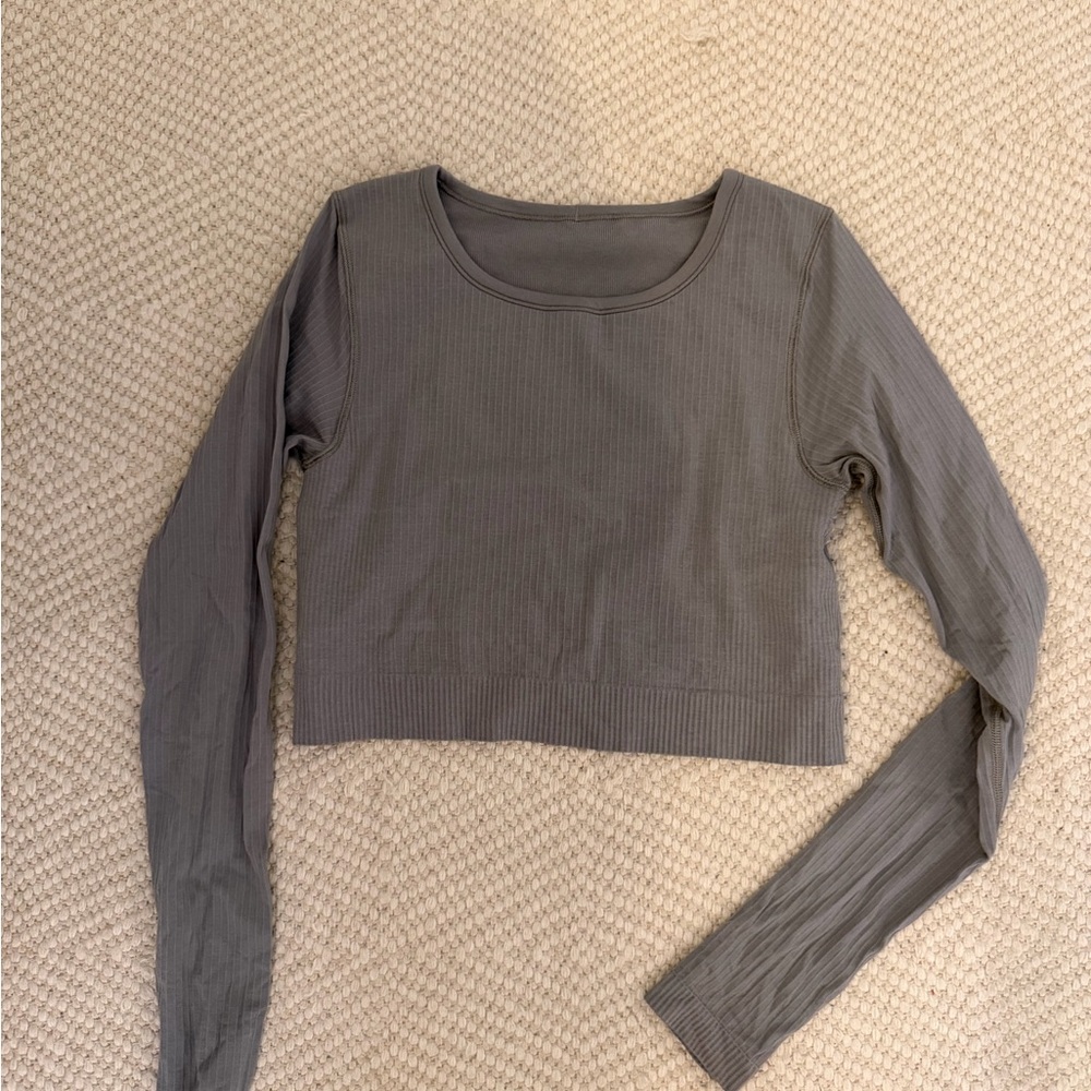 Gray Ribbed Long Sleeve Crop Top - Picture 4 of 8